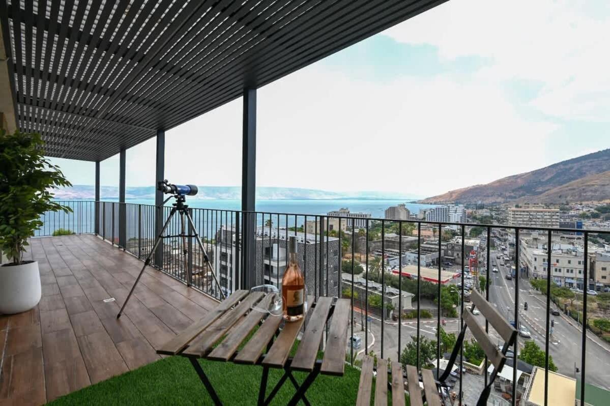 L.T.D- My View. 2 Bedroom Apartment By The Lake. Tiberias Exterior foto